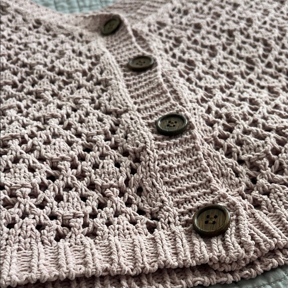 Nicole Miller Pink Cropped Cardigan with Open-Knit Design - Picture 9 of 14